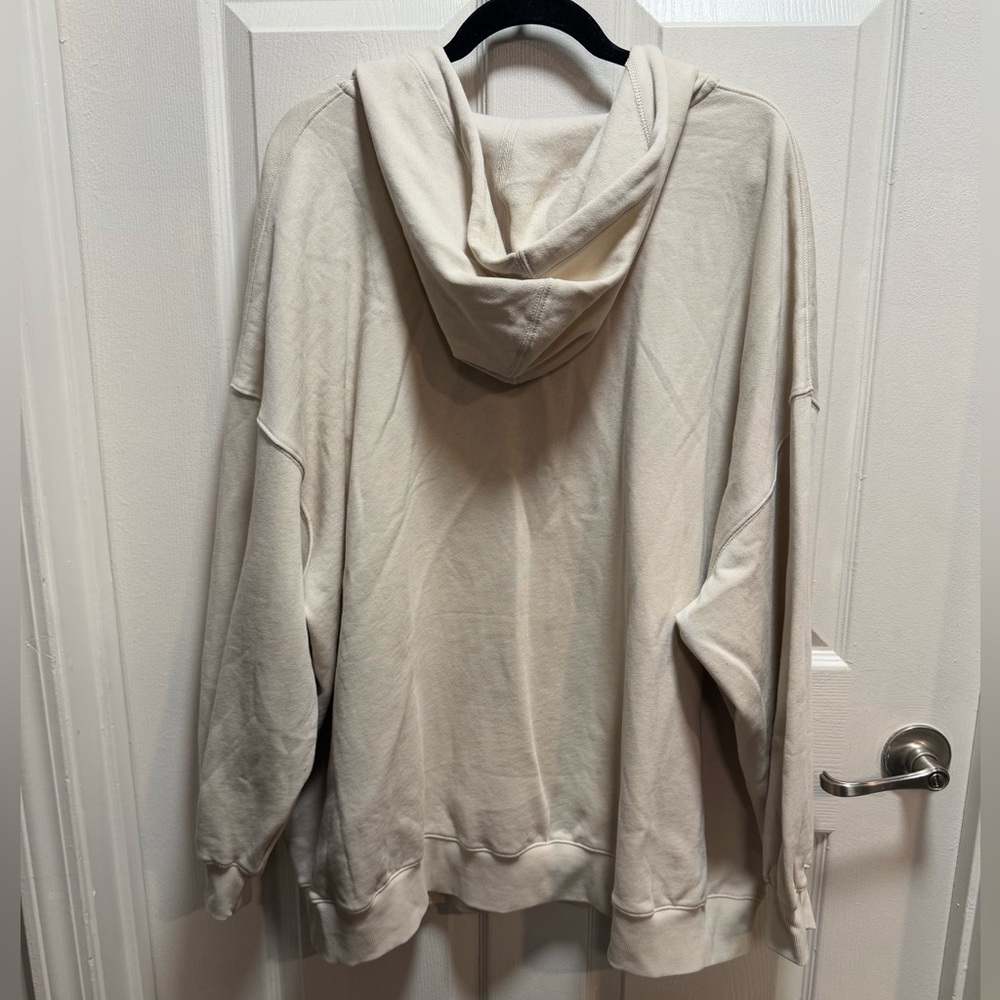 Old Navy Women’s Zip-Up Cream Sweater 3X so comfy - Picture 4 of 4
